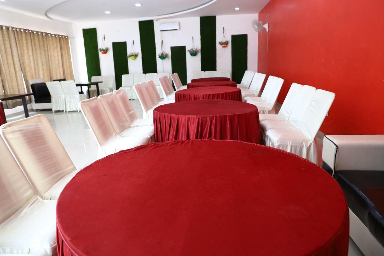 Diwan Hotel And Restaurant Surkhi ภายนอก รูปภาพ