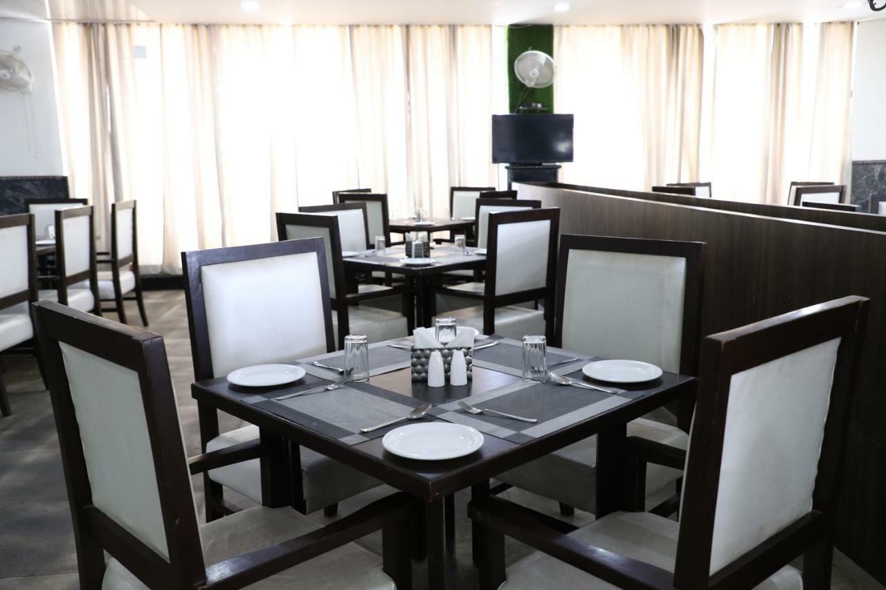 Diwan Hotel And Restaurant Surkhi ภายนอก รูปภาพ