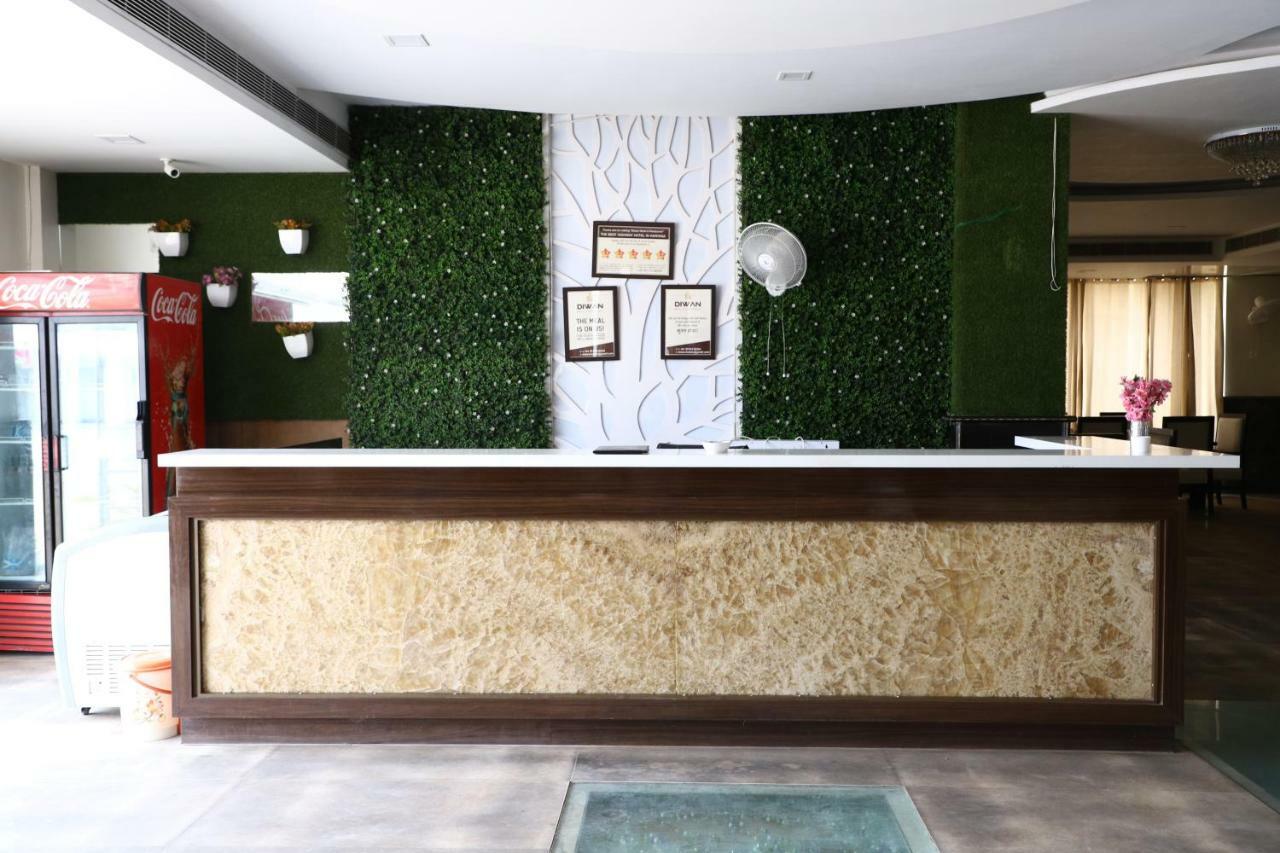 Diwan Hotel And Restaurant Surkhi ภายนอก รูปภาพ
