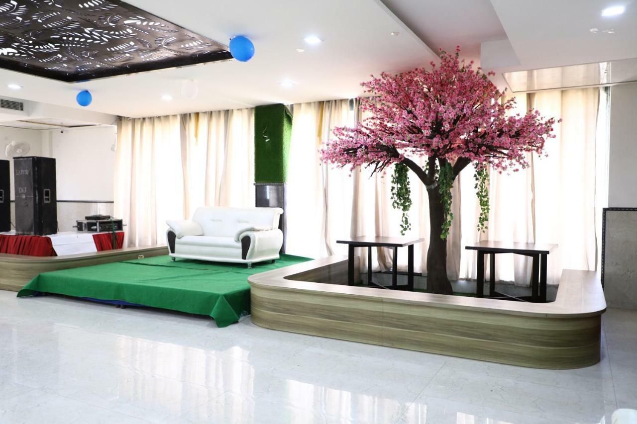 Diwan Hotel And Restaurant Surkhi ภายนอก รูปภาพ