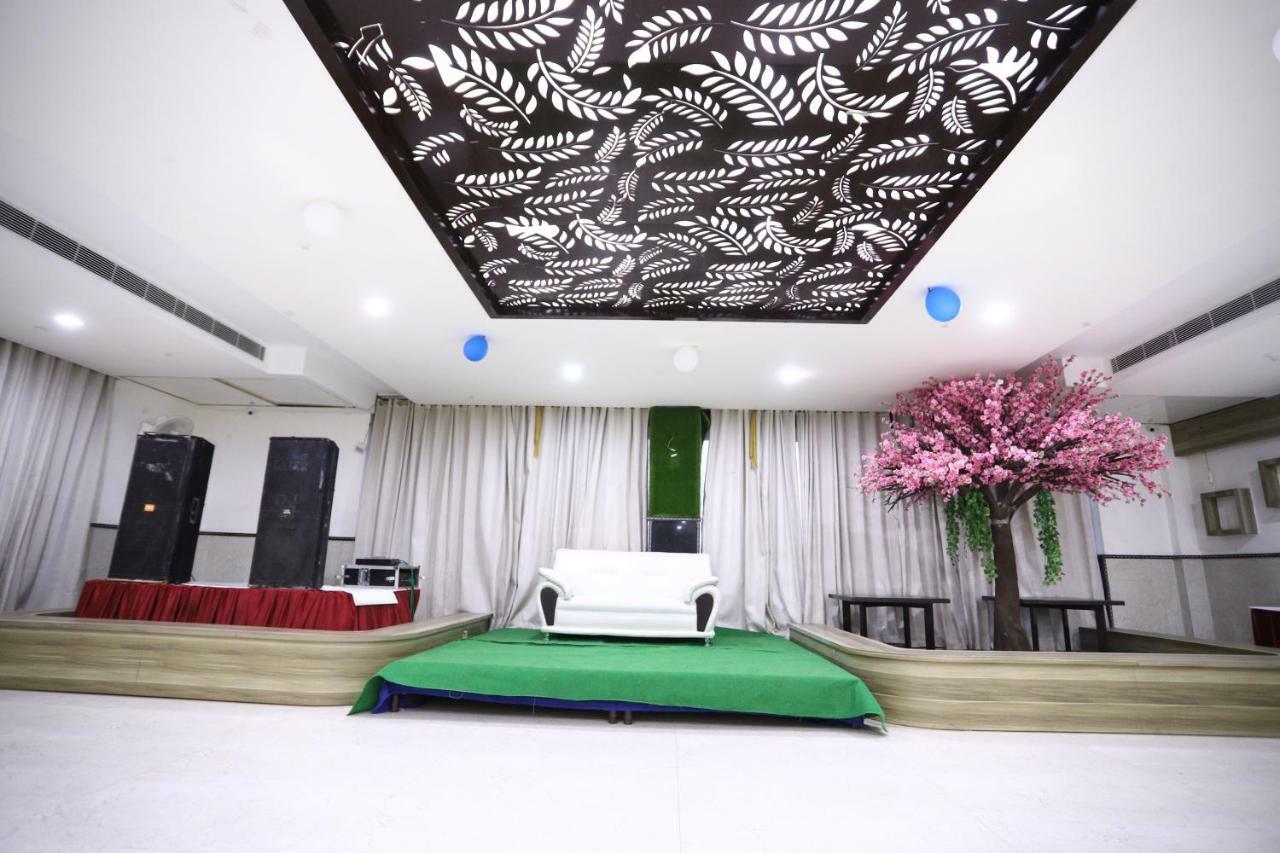 Diwan Hotel And Restaurant Surkhi ภายนอก รูปภาพ