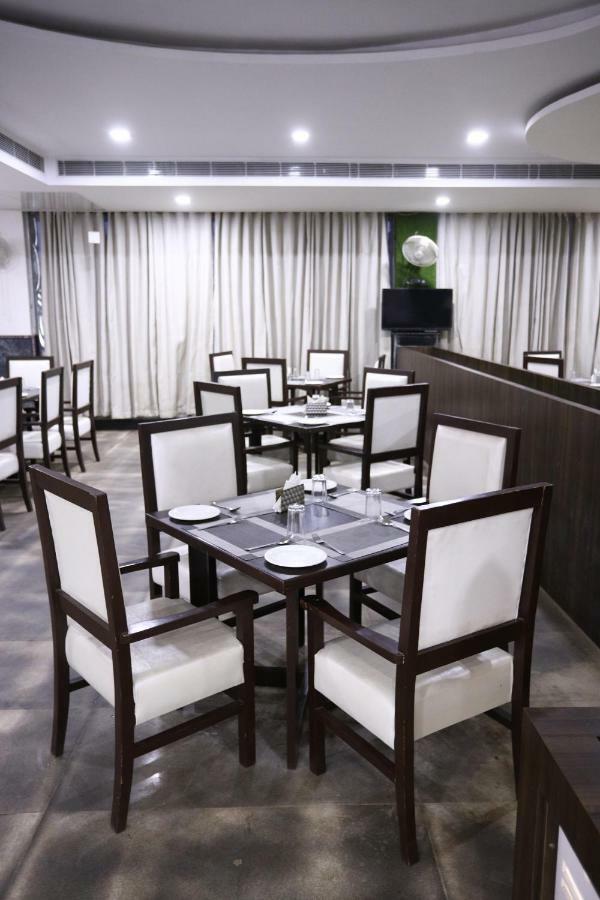 Diwan Hotel And Restaurant Surkhi ภายนอก รูปภาพ