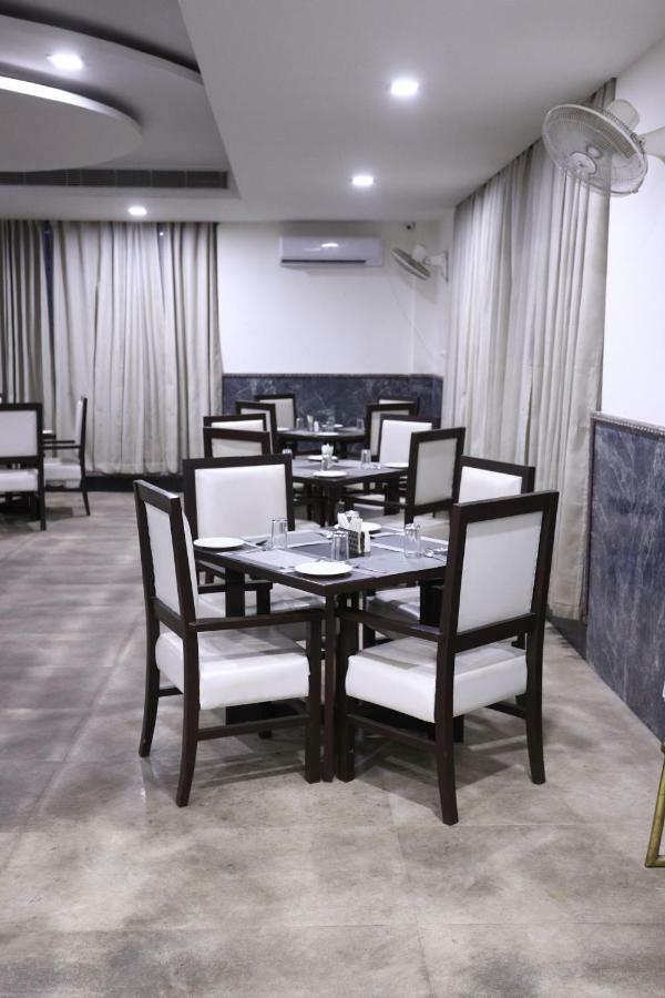 Diwan Hotel And Restaurant Surkhi ภายนอก รูปภาพ