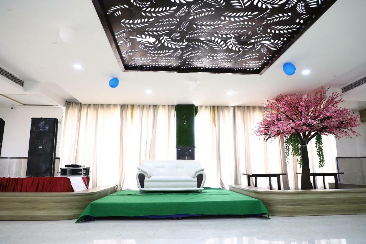 Diwan Hotel And Restaurant Surkhi ภายนอก รูปภาพ