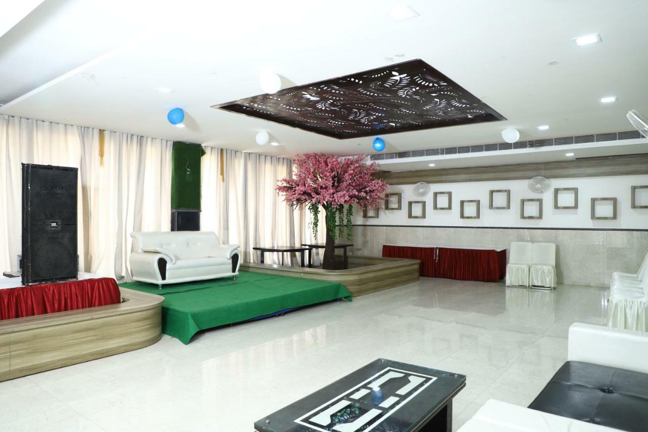 Diwan Hotel And Restaurant Surkhi ภายนอก รูปภาพ